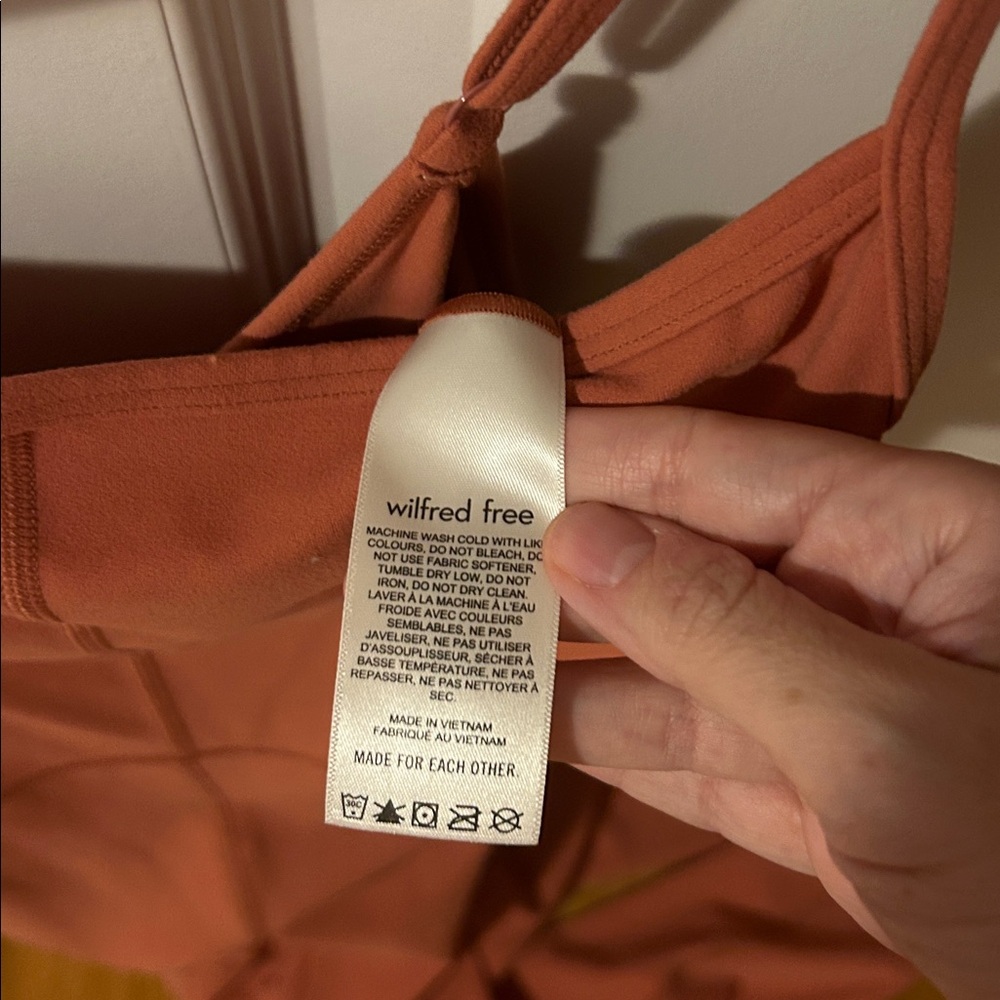 Aritiza - Divinity bodysuit NWT - Picture 9 of 11